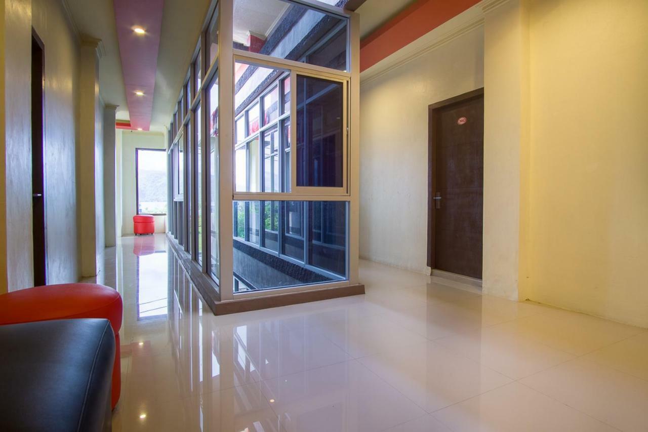Reddoorz Near Taman Kota Ternate Hotell Exteriör bild